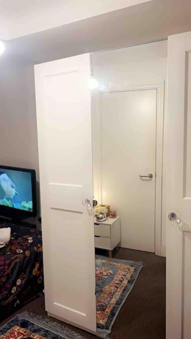 לונדון Deluxe Garden Apartment מראה חיצוני תמונה